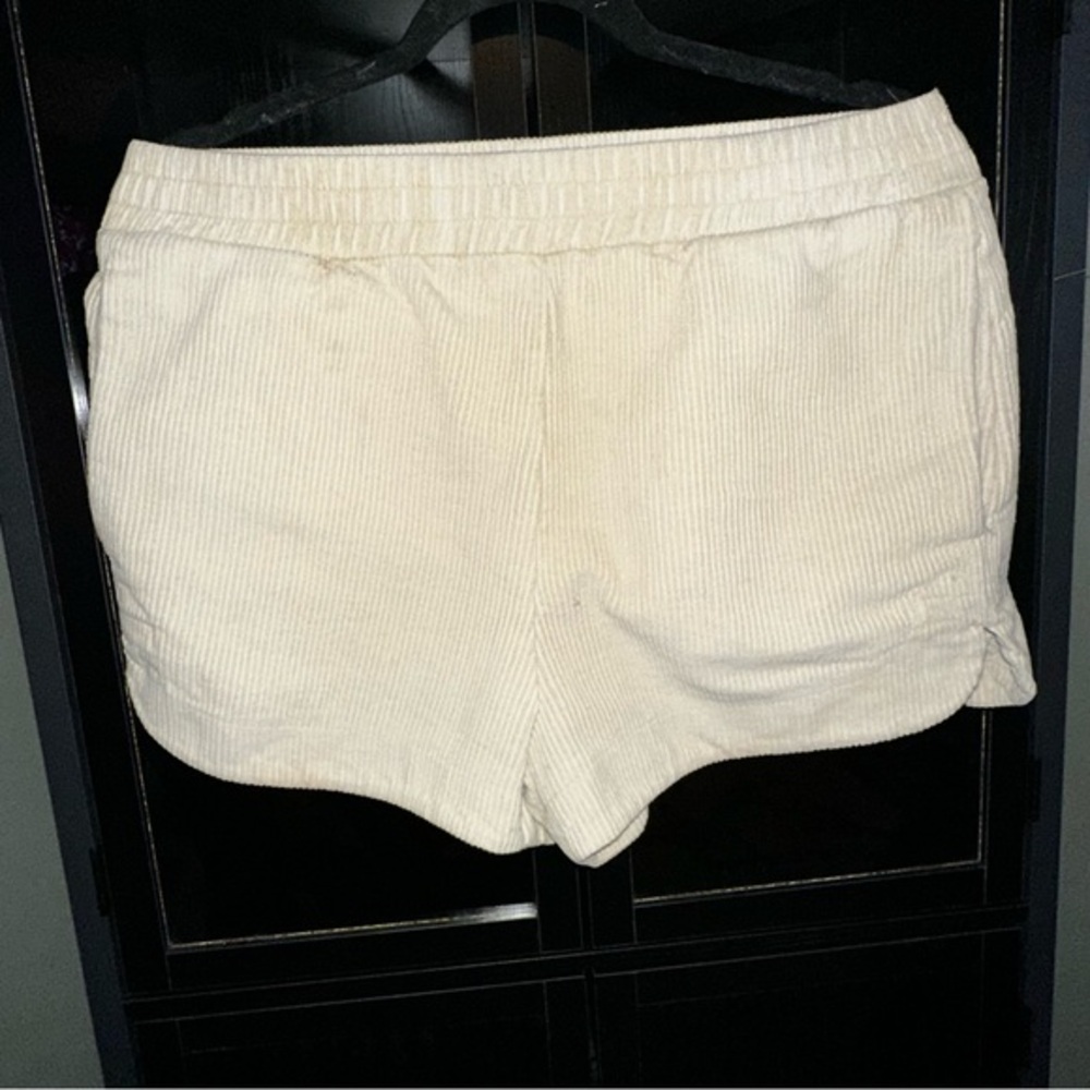 UEC She + Sky Cream Cream Corduroy Shorts with Pockets Sz Small